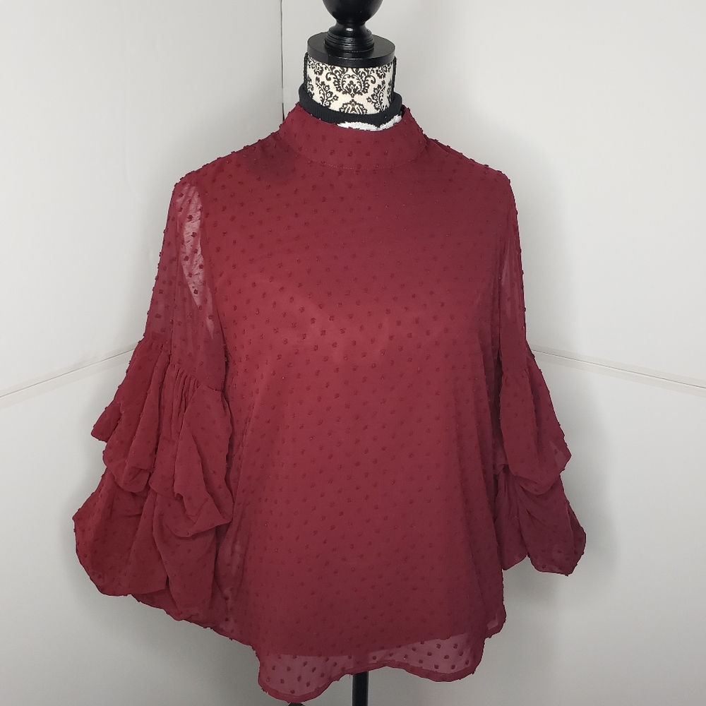 Wishlist Womens Swiss Dot Ruffle Sleeve Blouse in Burgundy